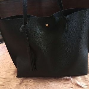 Black tote